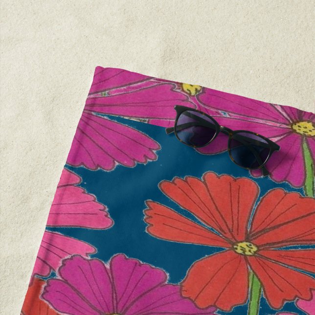 Serviette De Plage Bushel of Bright Cosmos (En situation)