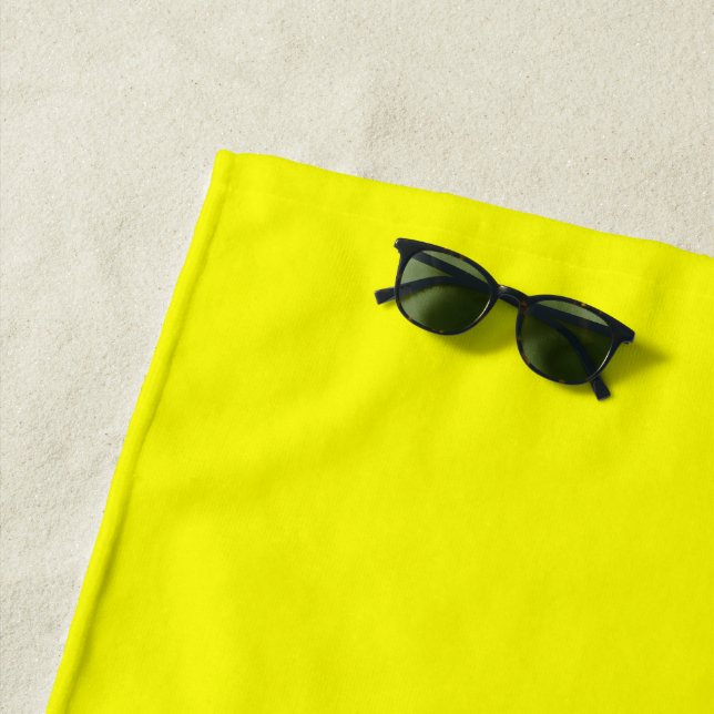 Serviette De Plage Couleur uni jaune néon (En situation)