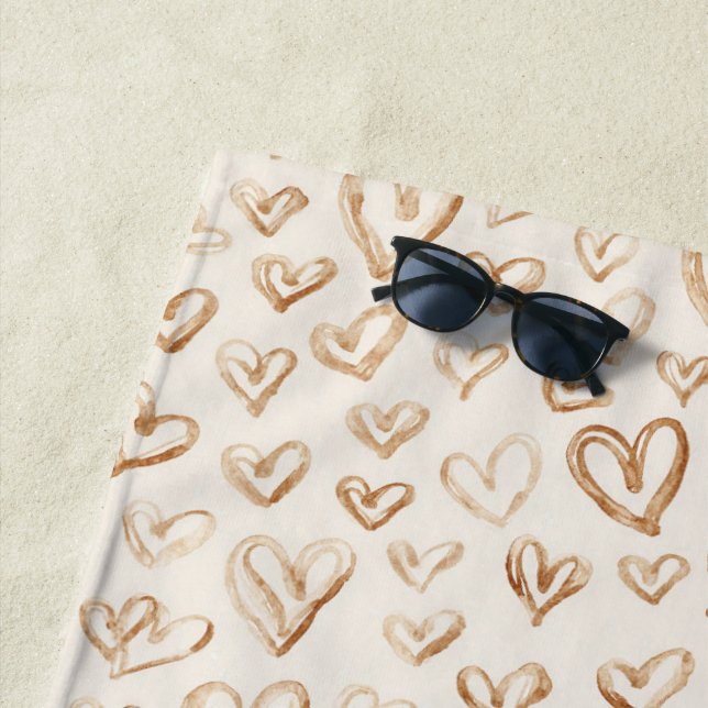Serviette De Plage Cream Brown Hearts Valentine's Day (En situation)