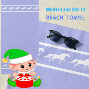 Serviette De Plage Élégants chevaux blancs chic sur fond bleu clair