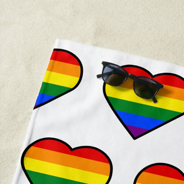 SERVIETTE DE PLAGE FIERTE COEUR (En situation)