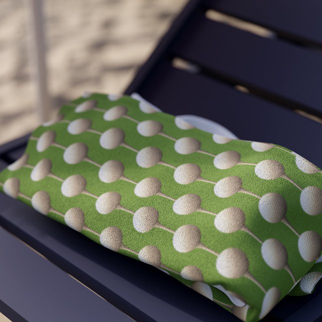 Serviette De Plage Golf Ball Motif Green Monogrammed Beach Towel (Golf Ball Pattern Green Monogrammed Beach Towel with space for your initial)
