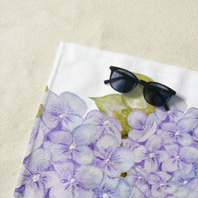 Serviette De Plage Hydrangea Nuances de Violet Bleu (En situation)