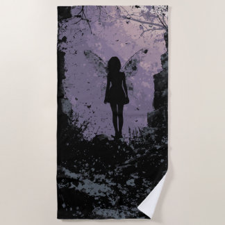 Serviette De Plage Illustration de silhouette de fée sombre dans une