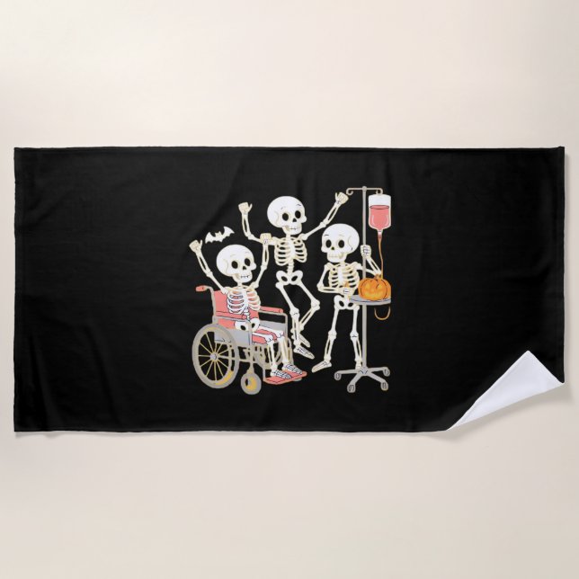 Serviette De Plage Infirmière Skeleton Funny Halloween Soins de santé (Devant)