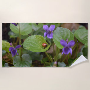 Serviette De Plage Ladybug sur les fleurs de violet doux
