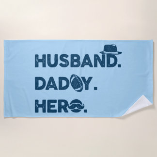 Serviette De Plage Mari. Papa. Héros. Graphisme rétro