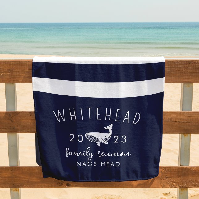 Serviette De Plage Monogramme de la marine nautique de baleines (Créateur téléchargé)