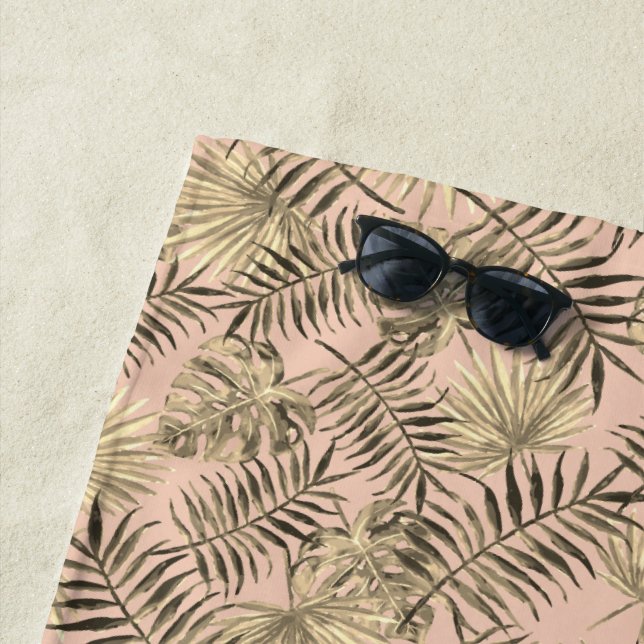 Serviette De Plage Monstère en feuille de palme tropicale pêche rose  (En situation)