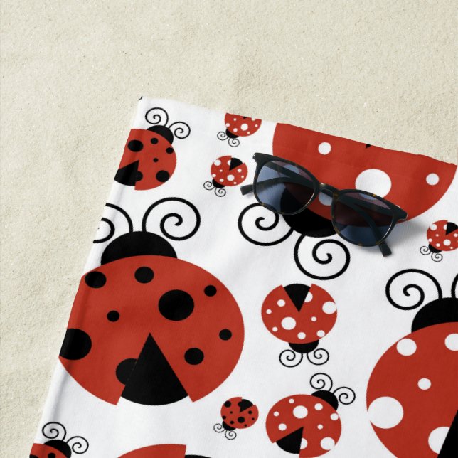 Serviette De Plage Motif De Ladybugs, Mignons Ladybugs, Red Ladybugs (En situation)
