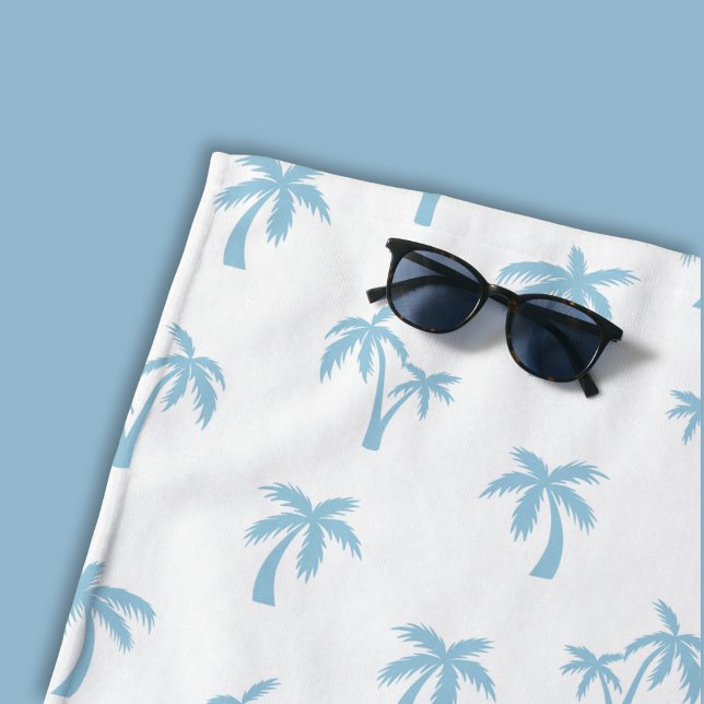 Serviette De Plage Motif palmier tropical bébé bleu (light blue and white palm tree beach towel)