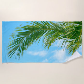 Serviette De Plage Paradis de feuilles de palmiers tropicaux sous un