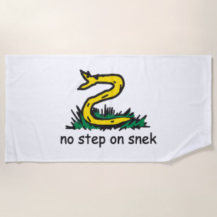 Serviette De Plage Pas de pas sur les mèmes de snek parodie de Gadsde