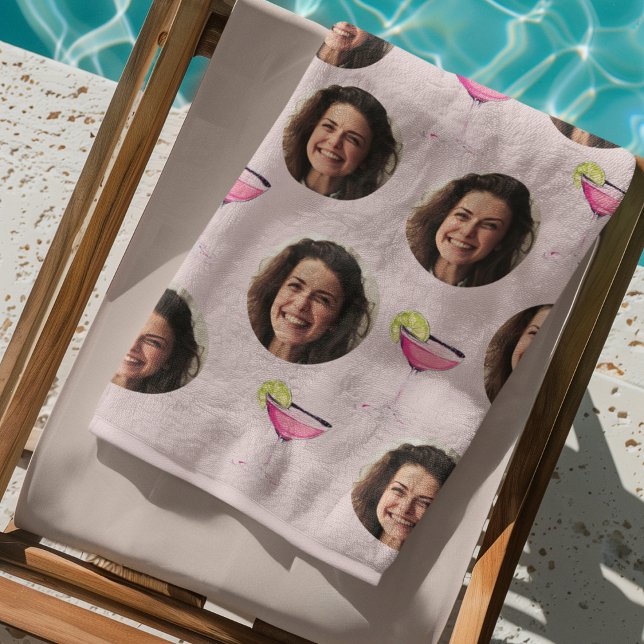 Serviette De Plage Photo personnalisée Visage et cocktail | Rose pers (Créateur téléchargé)