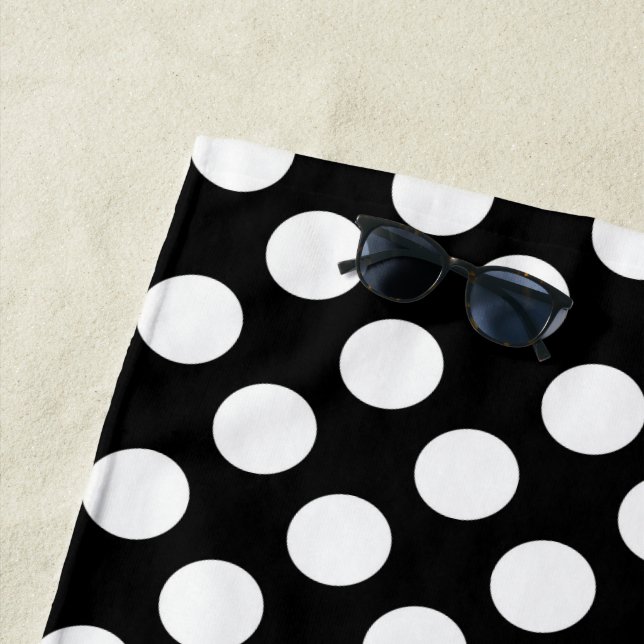 Serviette De Plage Pois noirs et blancs, Motif Polka (En situation)