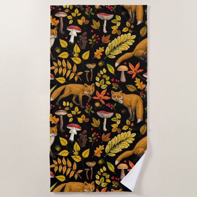 Serviette De Plage Renard d'automne sur noir (Devant)