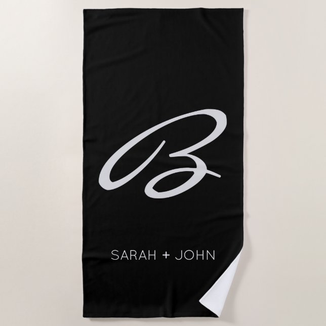 Serviette De Plage Simple élégant Monogramme noir Nom personnalisé (Devant)