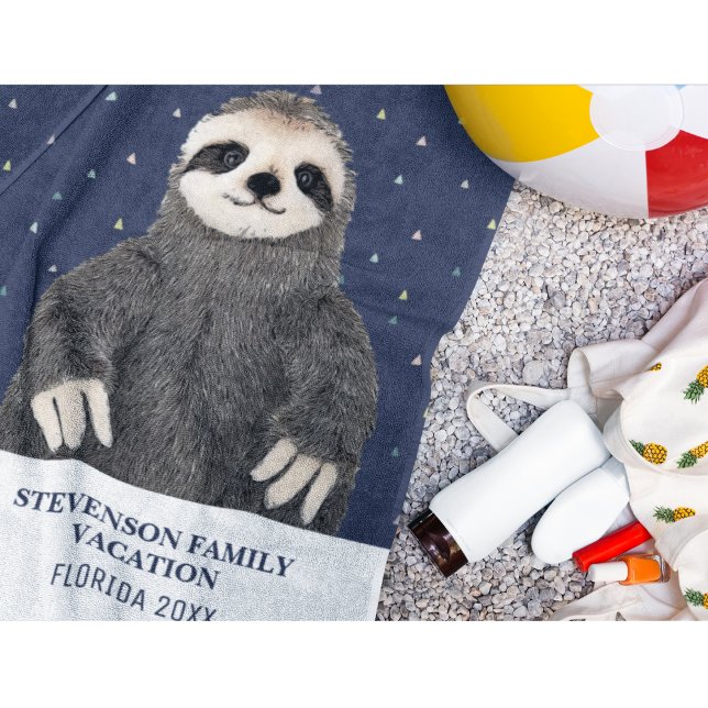 Serviette De Plage Sun et Fun Family Vacances Motif de la fente (Cute sloth custom family vacation blue purple beach towel. #sloth #vacation)