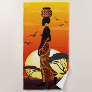 Serviette De Plage Une belle femme africaine Silhouette sur les solei