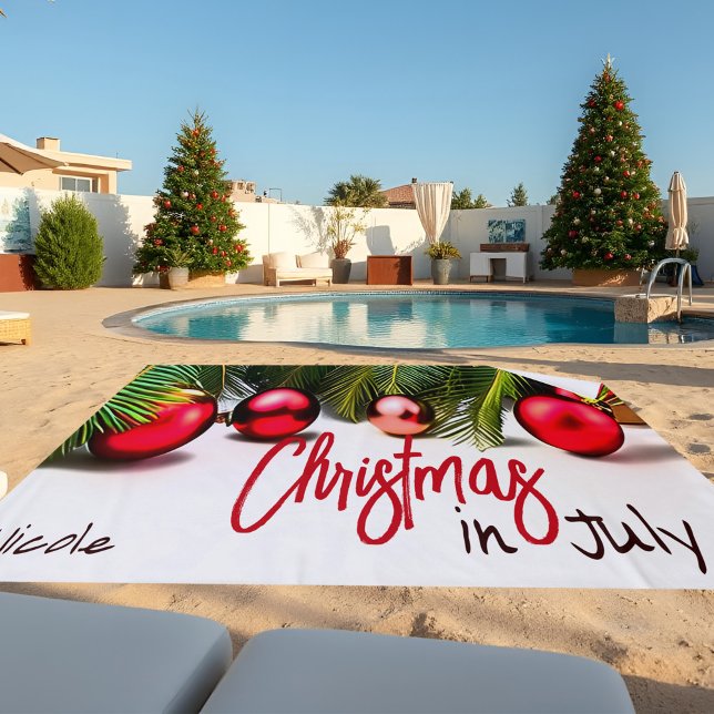 Serviette De Plage Vibrant Christmas In July Festive Palms Tropical (Tropical Christmas In July beach towel with palm leaves & red ornaments for festive summer fun!)