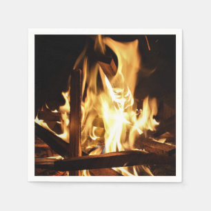 Serviette En Papier A travers les flammes