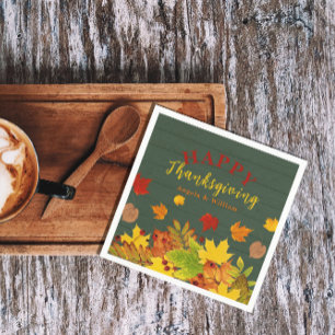 Serviette En Papier Bon thanksgiving Chute Coloré Feuillage Sur Bois