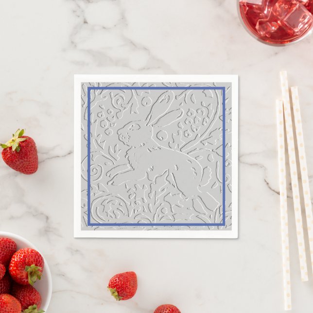 Serviette En Papier Bordure bleu lapin gris avec apparence intégrée (En situation)