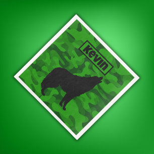 Serviette En Papier Camo vert moderne noir Wolf Silhouette Monogramme 