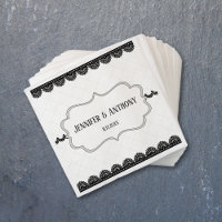 Dentelle noire sur mariage blanc personnalisé