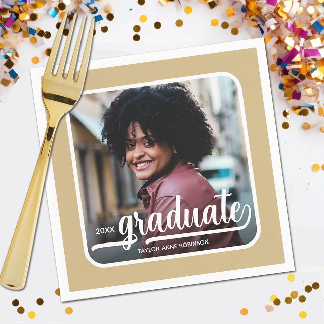 Serviette En Papier Diplômé Photo Bold Script Gold (Your photo, name, class year and "Graduate" in a cool script on gold background party napkins)