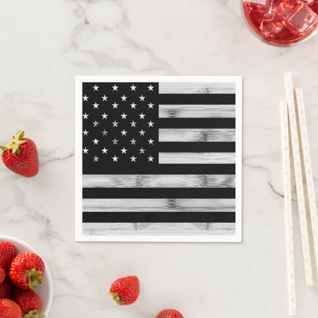 Serviette En Papier Drapeau américain Bois rustique Noir Blanc Patriot (En situation)