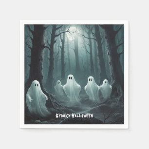 Serviette En Papier Eerie Ghosts flottant à travers une forêt hantée