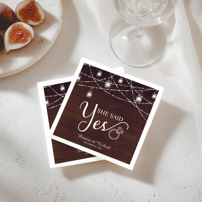 Serviette En Papier Elle a dit oui Fête d'annonce de fiançailles rusti (Créateur téléchargé)
