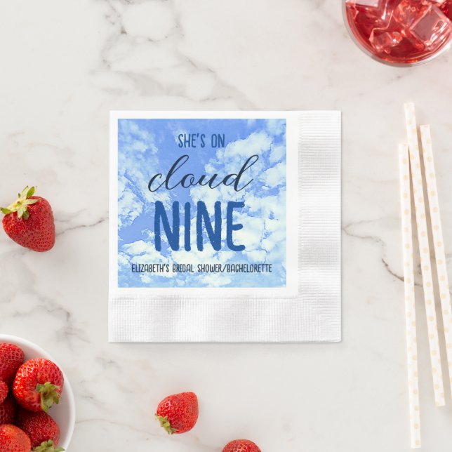 Serviette En Papier Elle est Sur Cloud Nine ! Fête des mariées/Bachelo (En situation)
