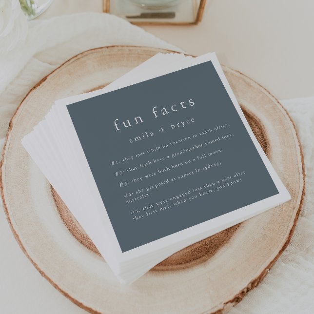 Serviette En Papier EMELIA Dusty Blue Winter Minimal Fun Fact Mariage (EMELIA Dusty Blue Winter Minimal Fun Fact Wedding Napkins)