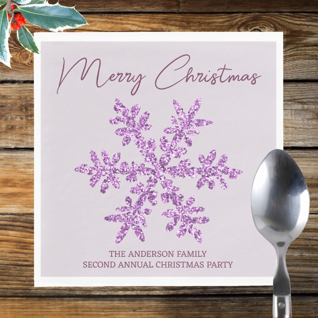 Serviette En Papier Flamme de neige violette Fête de Noël minimale (Personalize these trendy purple snowflake Merry Christmas paper napkins for your holiday events)