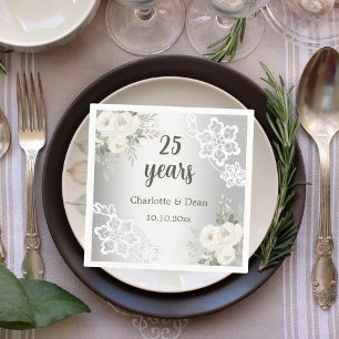 Serviette En Papier Fleurs blanches argentées 25e anniversaire mariage
