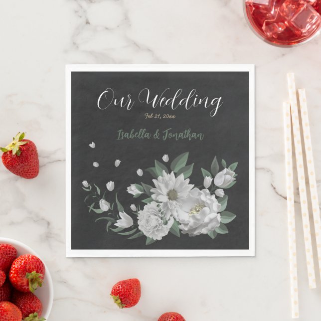 Serviette En Papier fleurs blanches romantiques & feuilles verts (En situation)