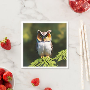 Serviette En Papier "Frieda the Screech Owl : A Nocturnal Beauty"
