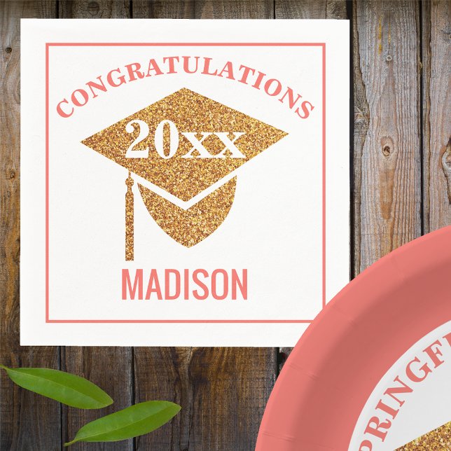Serviette En Papier Graduation Coral Rose Gold Casquette Félicitations (Créateur téléchargé)
