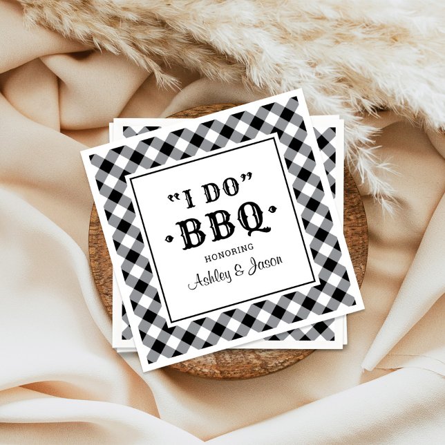 Serviette En Papier I Do BBQ Black En vichy Custom Wedding Monogramme (Créateur téléchargé)