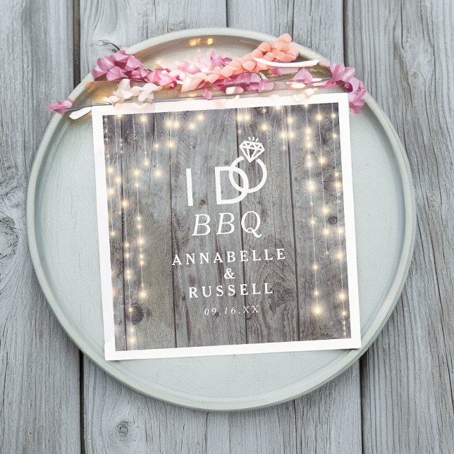 Serviette En Papier Je fais BBQ Rustic Lights Fiançailles bois (I do BBQ Rustic Lights Wood Engagement Napkins)