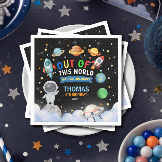 Serviette En Papier Jolie fête d'anniversaire colorée hors de l'espace