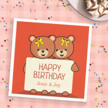 Journée d'anniversaire des jumeaux oursons en pelu