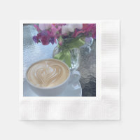 Latte et fleurs de pois de senteur