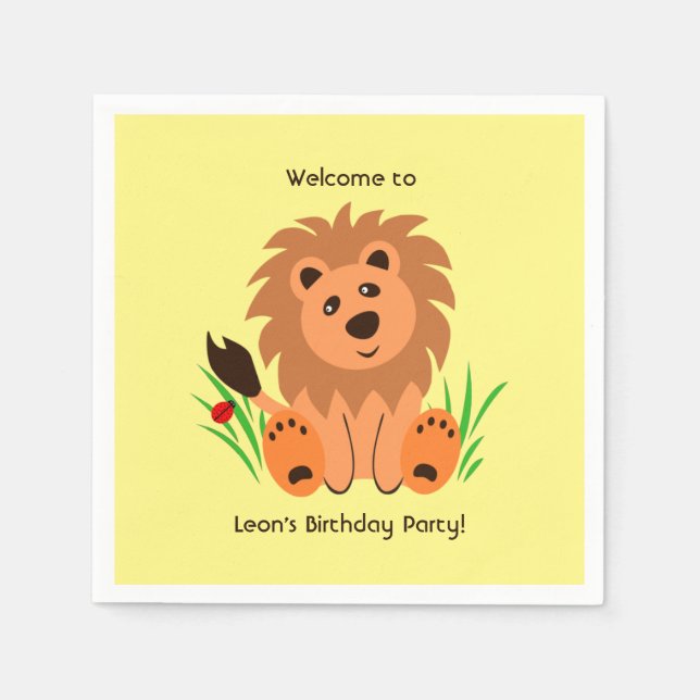 Serviette En Papier Lion mignon dans l'herbe avec coccinelle (Devant)
