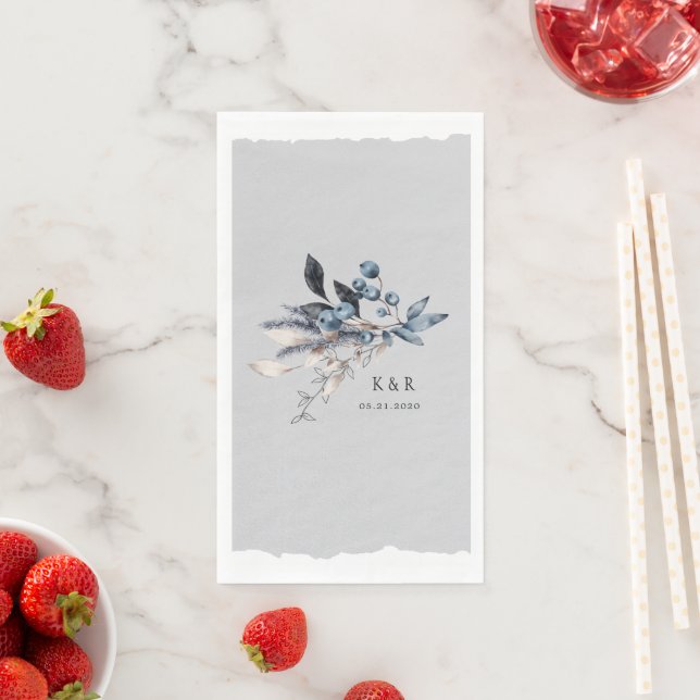 Serviette En Papier Mariage de monogramme floral hivernal givré (En situation)