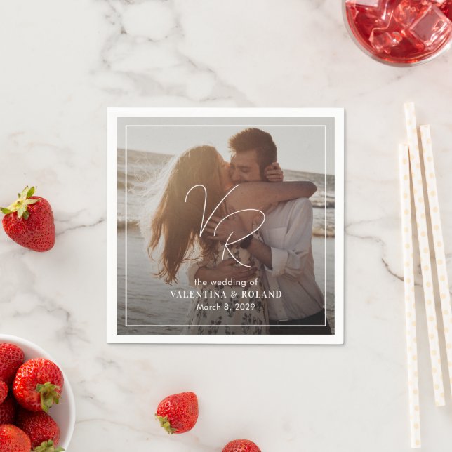 Serviette En Papier Mariage moderne photo noir et blanc chic (En situation)