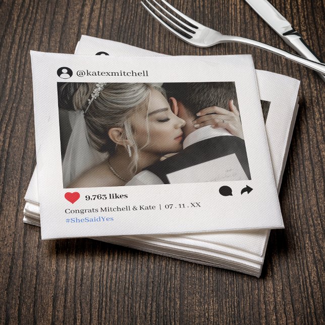 Serviette En Papier Mariage photo de Social Media Post (Social Media Post Photo Wedding Napkins
)