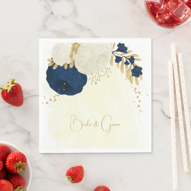 Serviette En Papier Marine romantique & fleurs blanches or mariage (En situation)